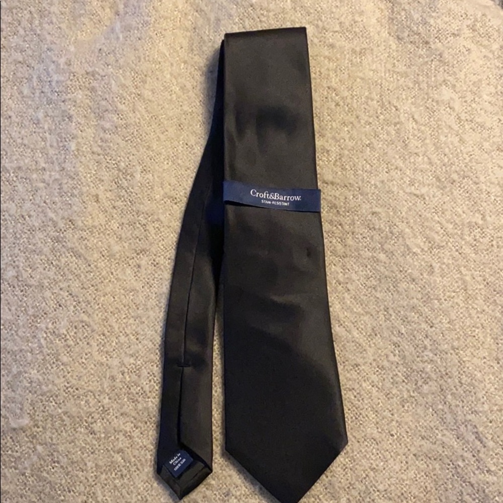 Croft & Barrow black satin tie. NWT